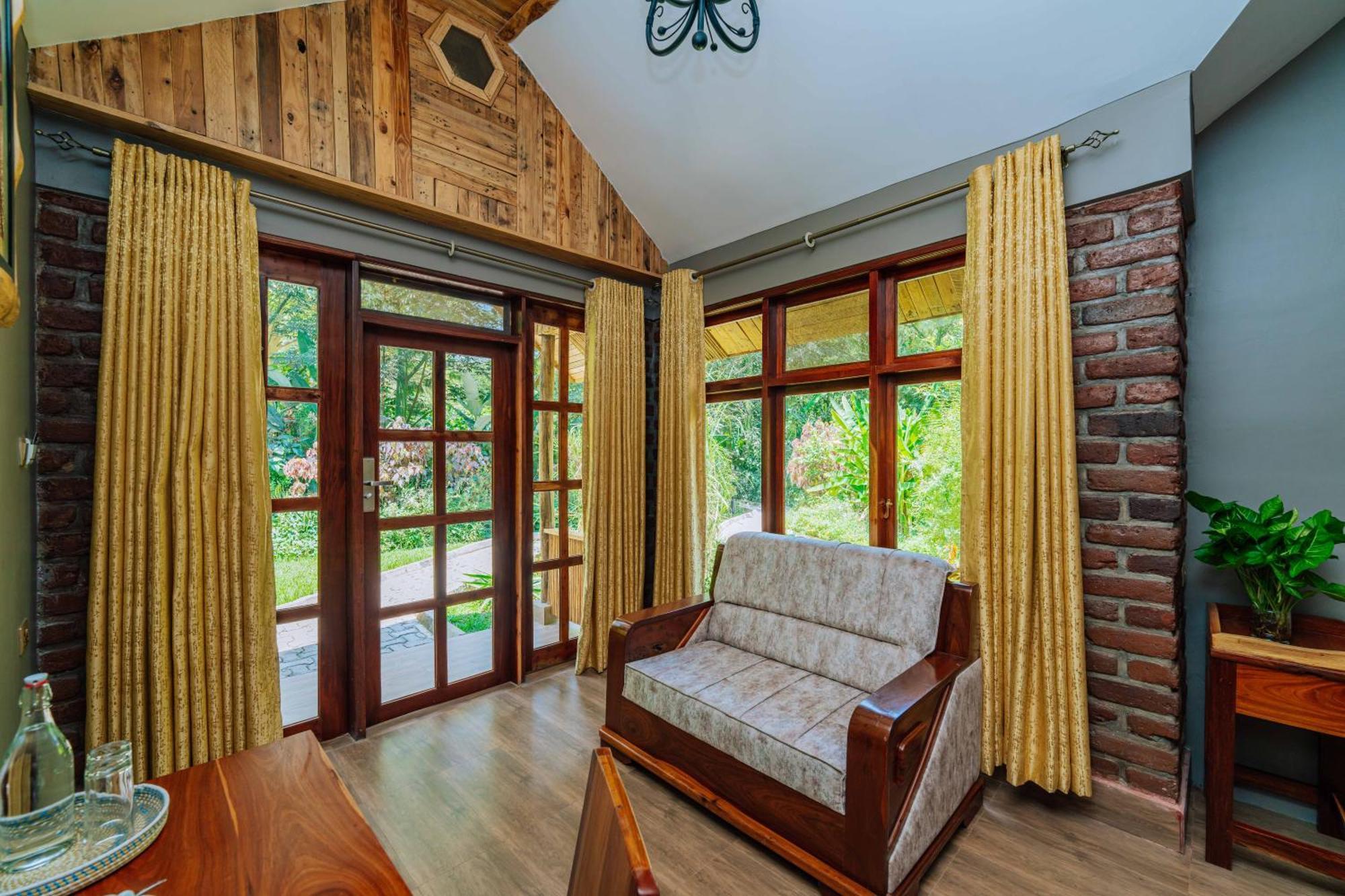 Under The Shade Safari Lodge 아루샤 외부 사진