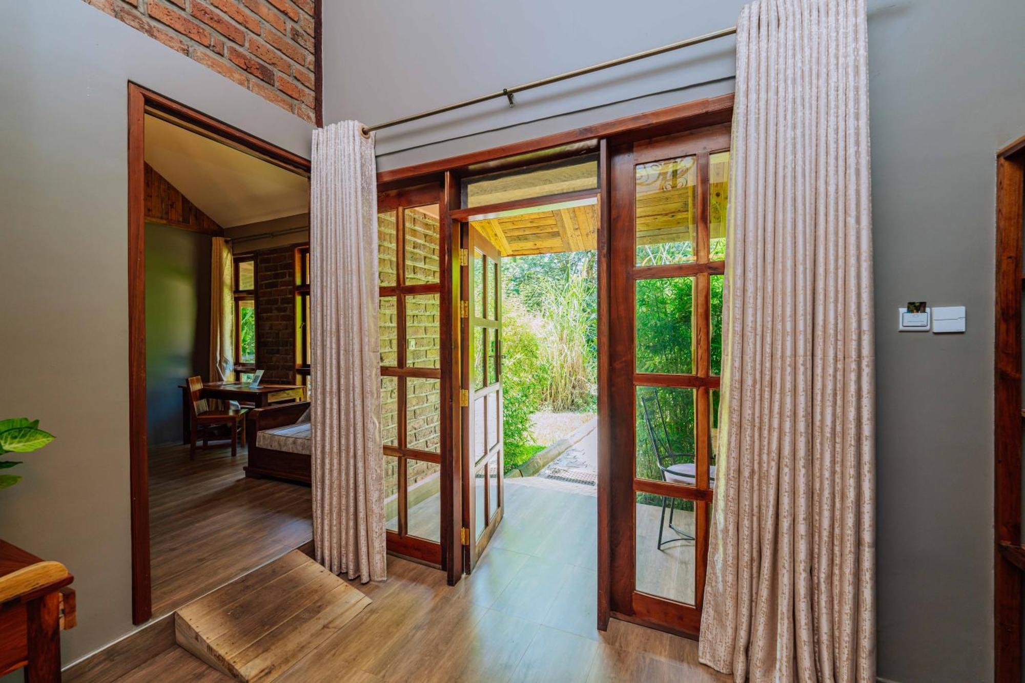 Under The Shade Safari Lodge 아루샤 외부 사진